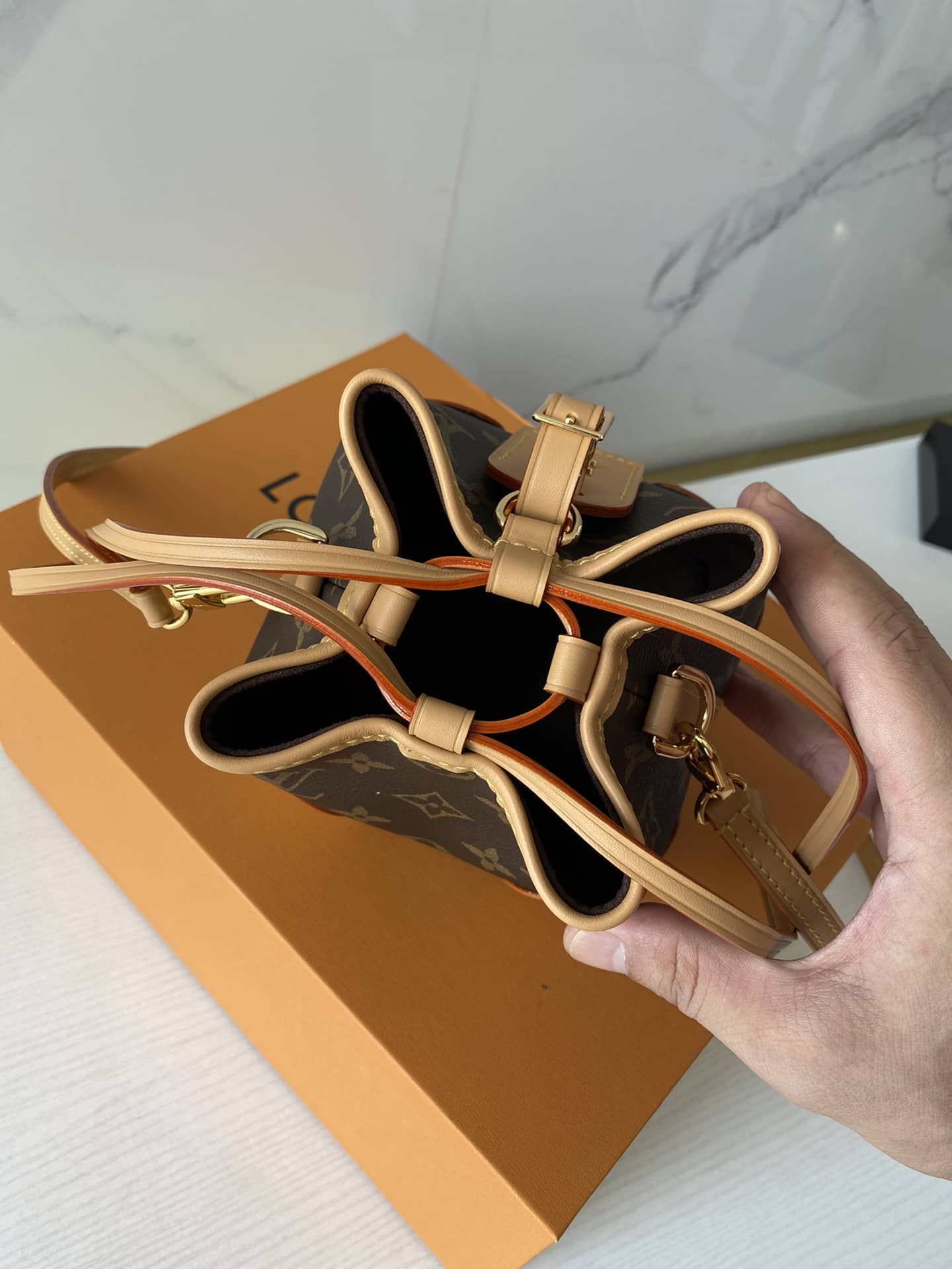 L0vis Vvtt0n Monogram Coated Canvas Replica Crossbody Bag Brown M57099