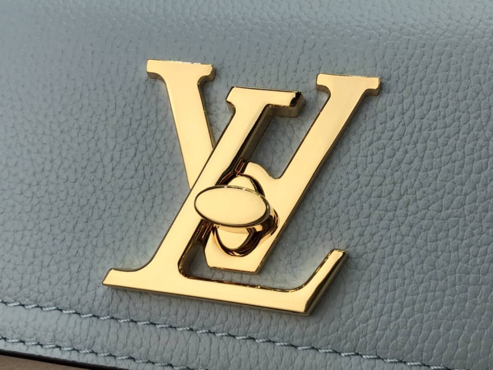 L0vis Vvtt0n Lockme Tender Blue M59984 Replica Crossbody Bag