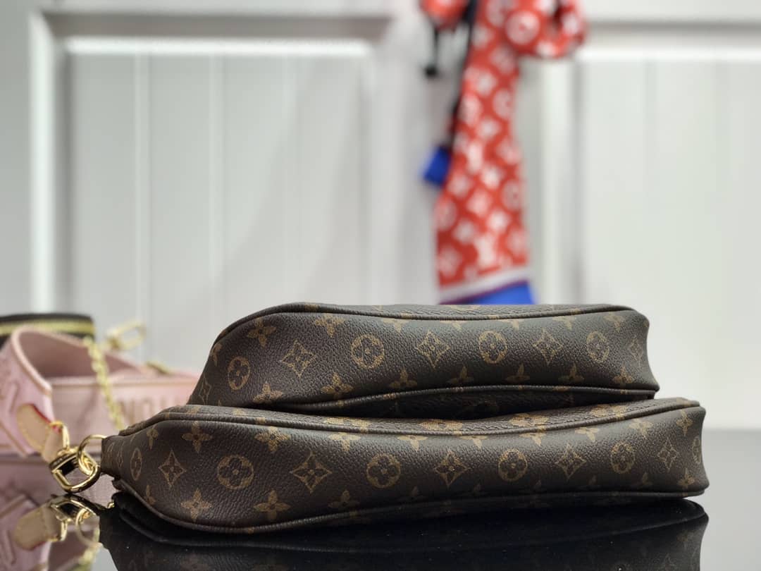 L0vis Vvtt0n Monogram Canvas Multi Pochette Replica Pink M44823