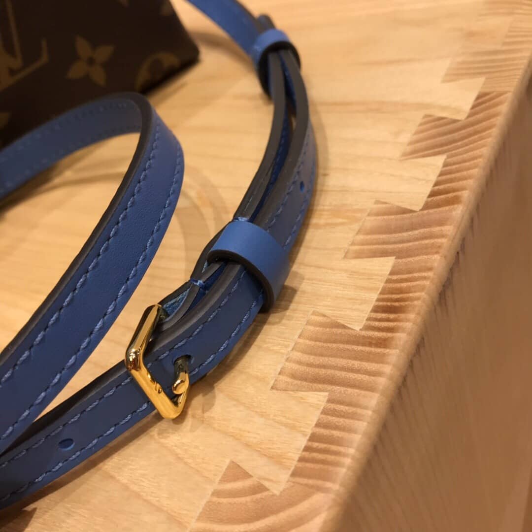 L0vis Vvtt0n Monogram Canvas Locky BB Bag Replica Blue M44321