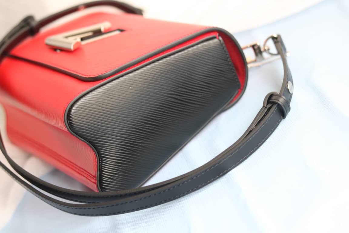 L0vis Vvtt0n Twist Epi Handbag Replica