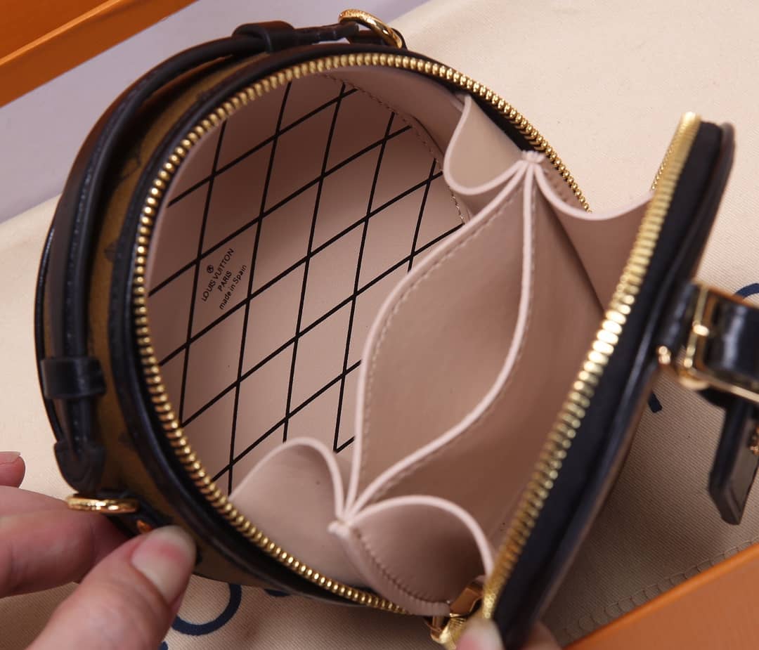 L0vis Vvtt0n Monogram Reverse Mini Boite Chapeau Replica Shoulder Bag Brown M68276