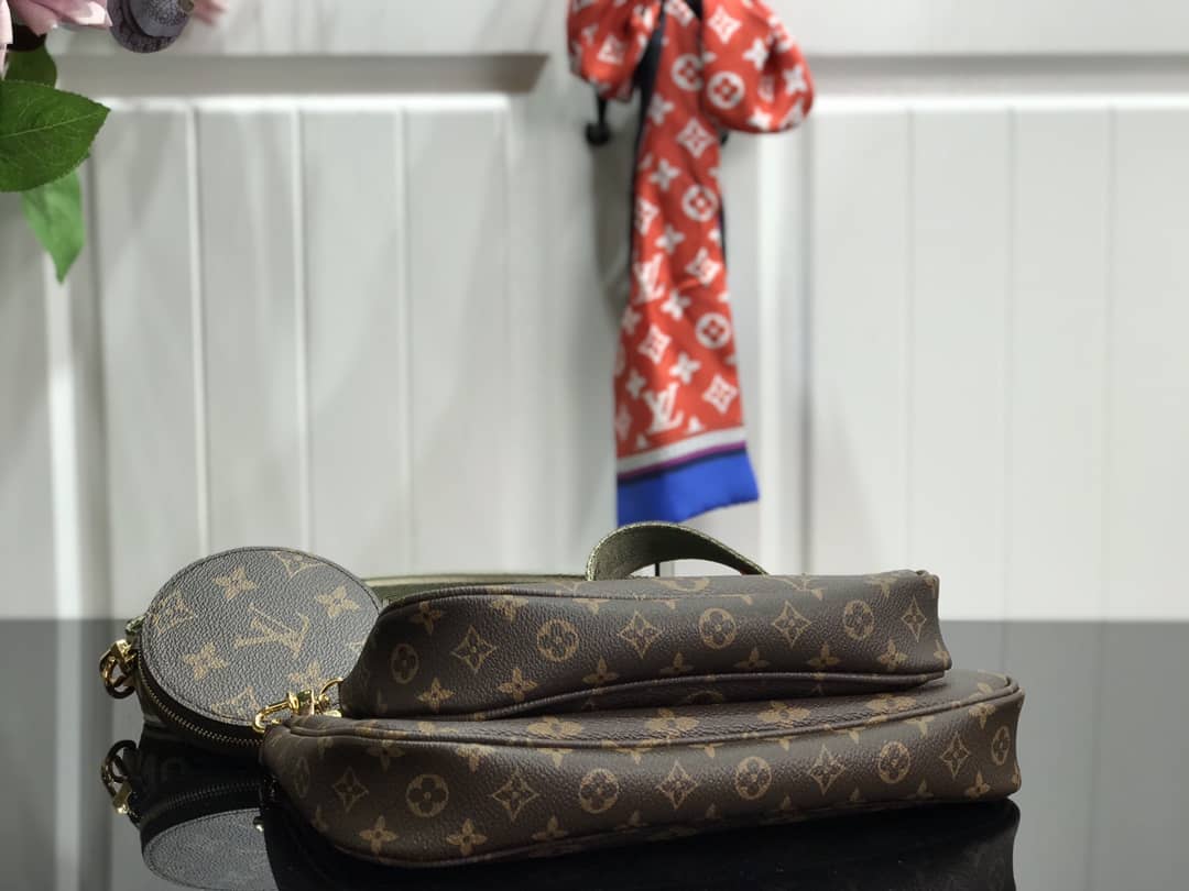 L0vis Vvtt0n Monogram Canvas Multi Pochette Replica Green M44823