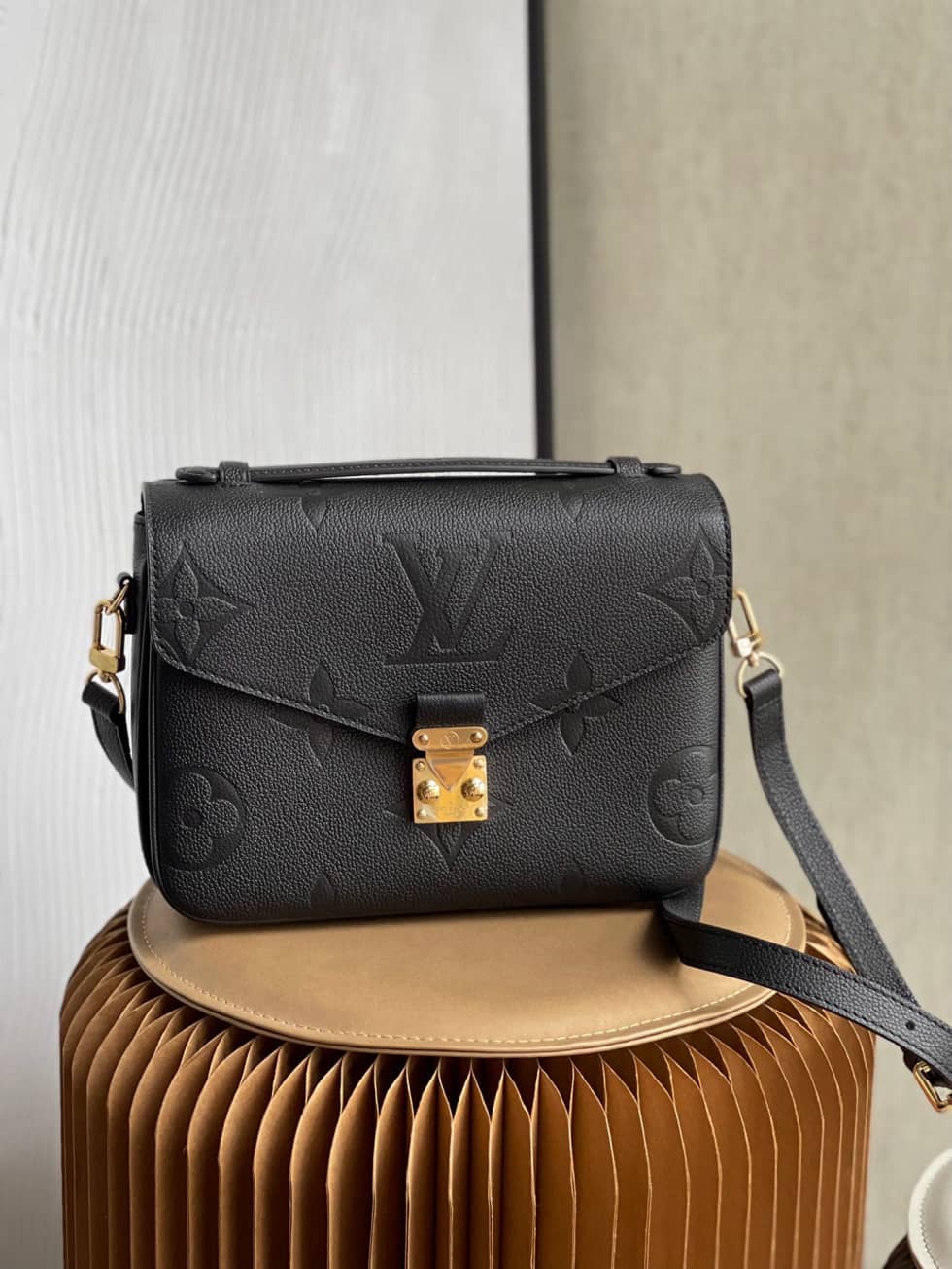 L0vis Vvtt0n Empreinte Pochette Metis Black M59211 Replica
