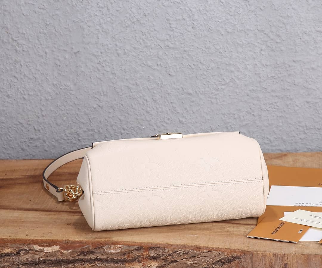 L0vis Vvtt0n Favorite Monogram Empreinte Leather Replica Shoulder Bag White M45813