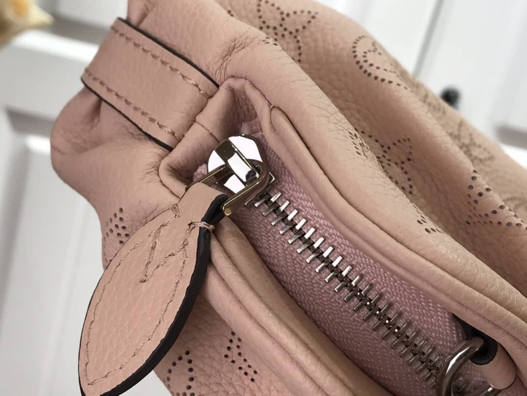 L0vis Vvtt0n Scala Mini Replica Pouch Pink M80092