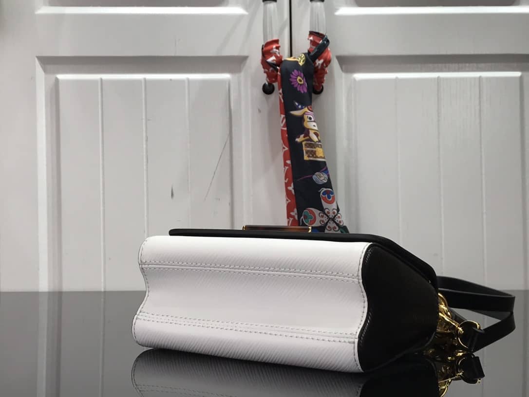 L0vis Vvtt0n Monogram 2Way Leather Twist Replica Handbag White M58526