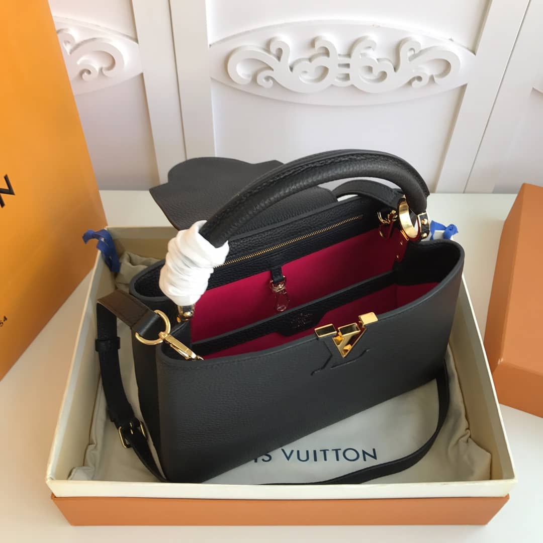 L0vis Vvtt0n Capucines MM Bag Black Replica M48864