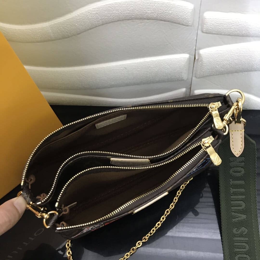 L0vis Vvtt0n Monogram Canvas Multi Pochette Replica Green M44823