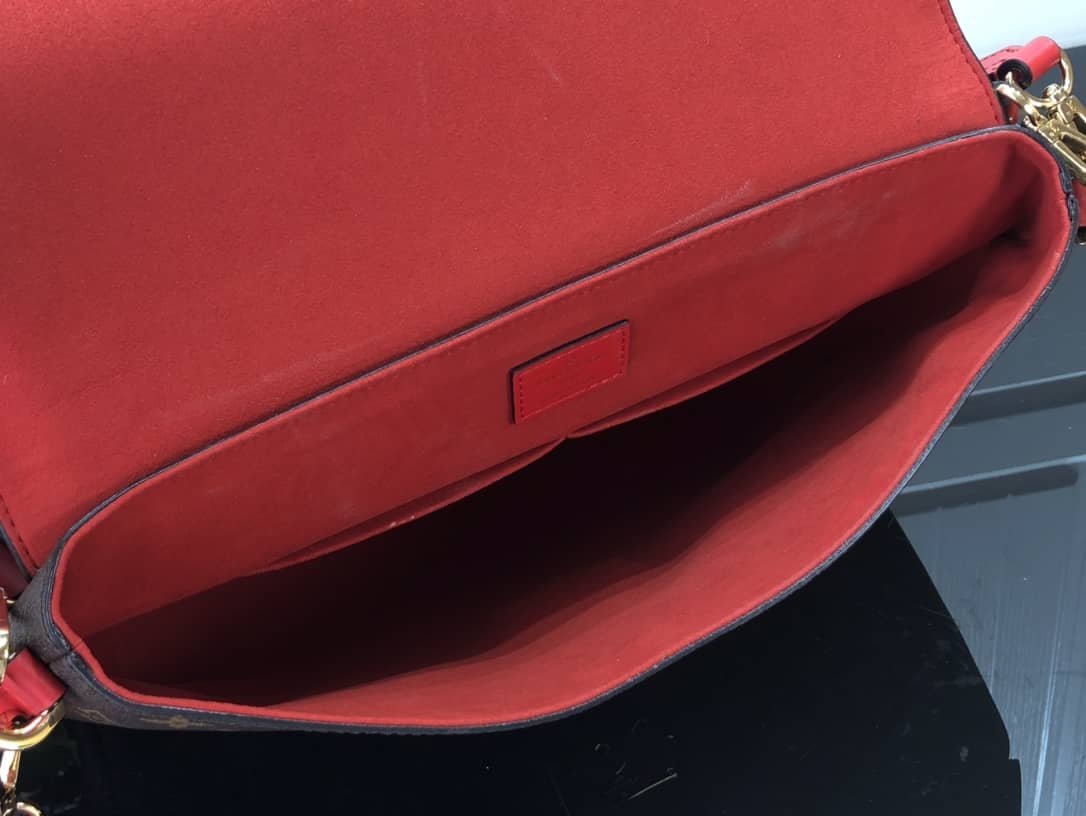 L0vis Vvtt0n Beaubourg MM Monogram Canvas Replica Bag M43953