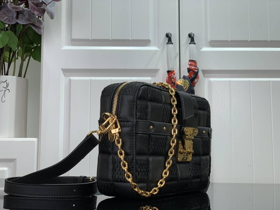 L0vis Vvtt0n Damier Quilt Lambskin Troca MM H27 Replica Bag Black M59114