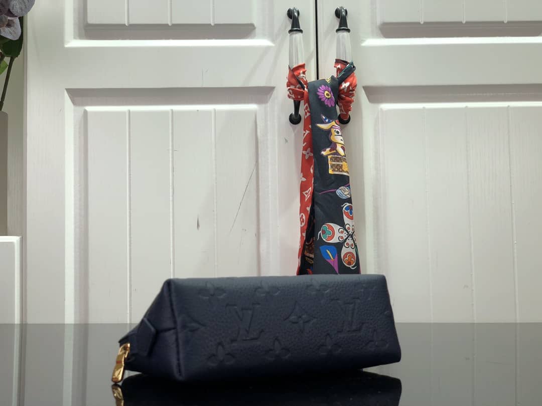 L0vis Vvtt0n Pochette Dupe Monogram Cosmetic Pouch  Blue M47515