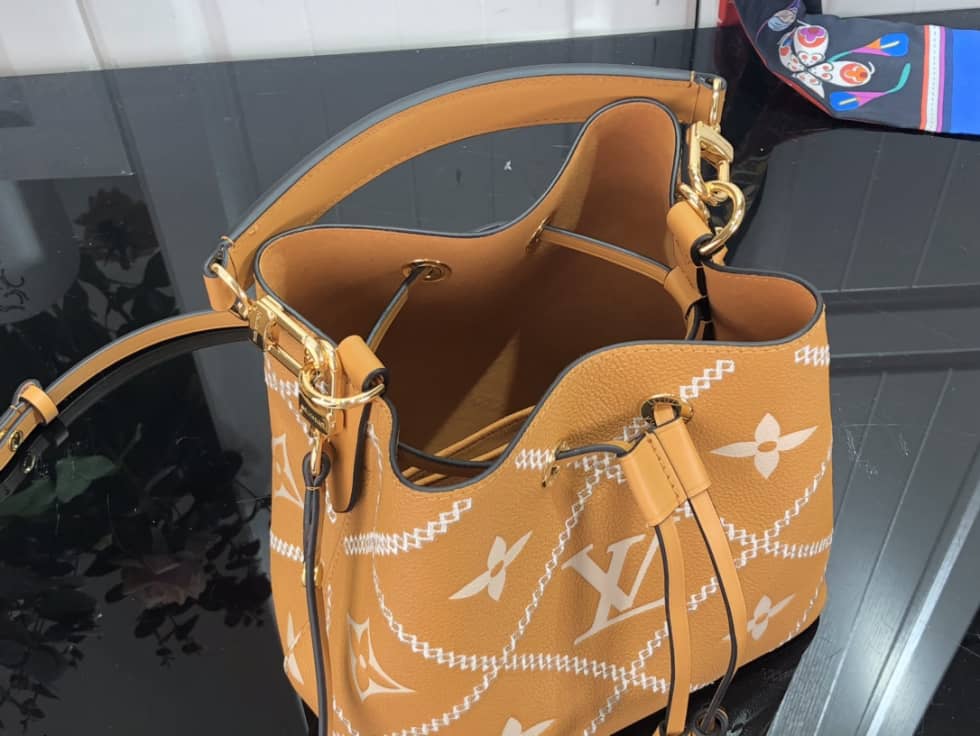 L0vis Vvtt0n NeoNoe MM Brown M46023 Replica Bucket Bag