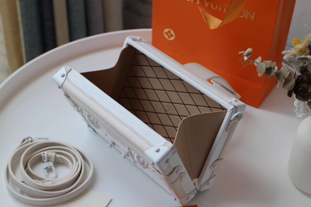 L0vis Vvtt0n Petite Malle Monogram Canvas Replica Bag White M40273