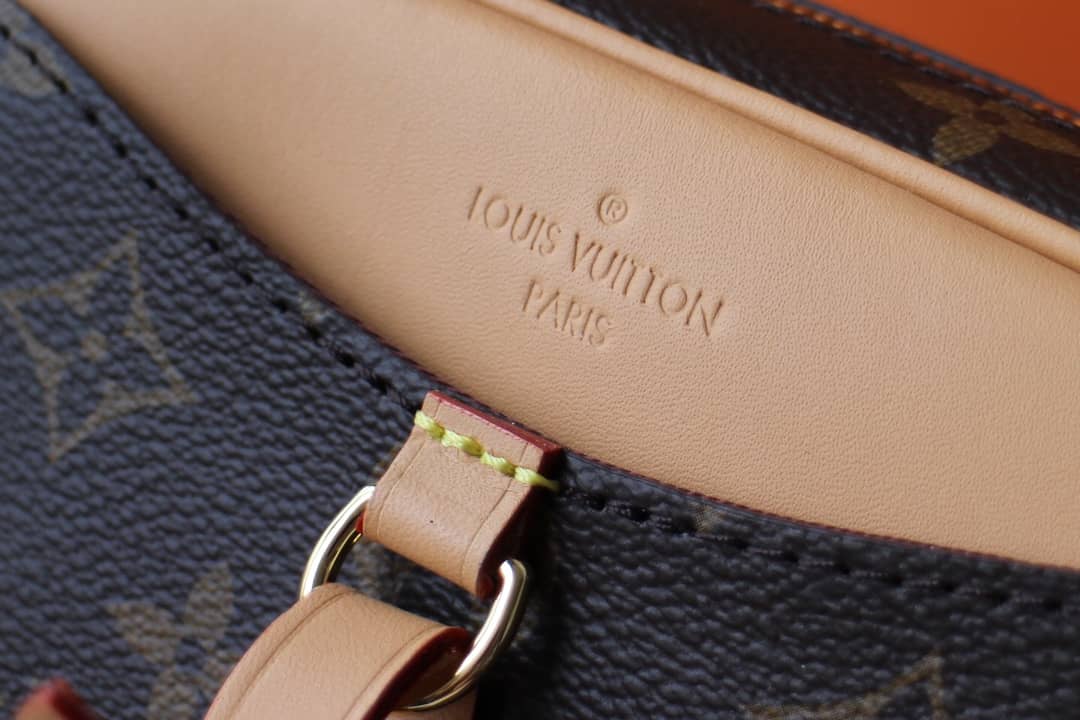 L0vis Vvtt0n Monogram Canvas Deauville Mini Replica Bag M45528