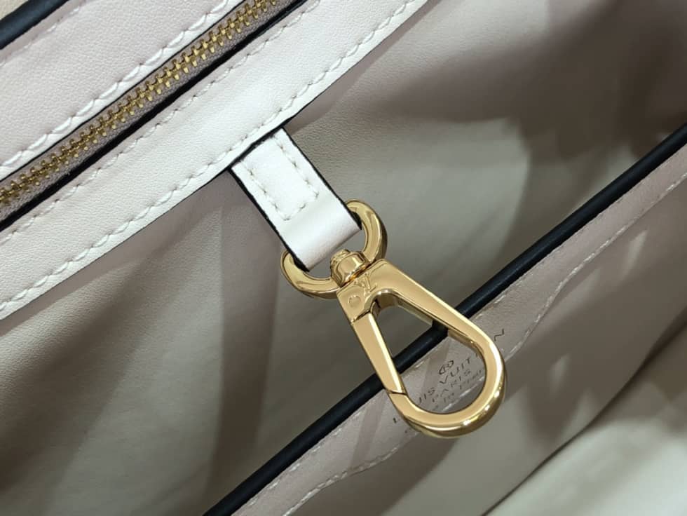 L0vis Vvtt0n Capucines BB Collection Pink N98093 Replica Shoulder Bag