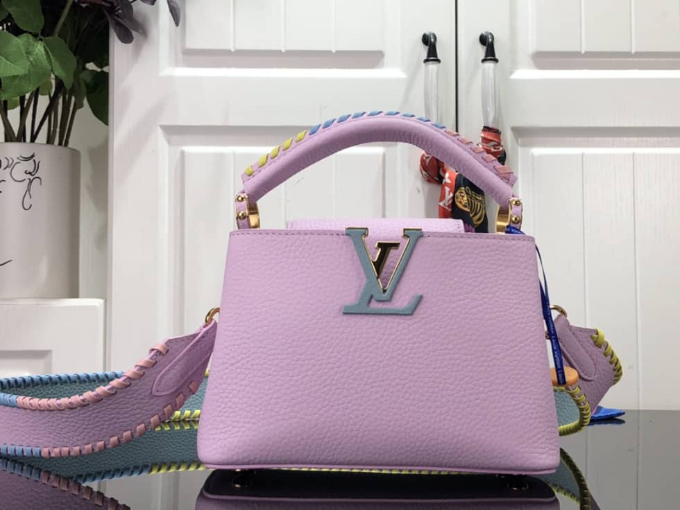 L0vis Vvtt0n Capucines Mini M57945 Replica Shoulder Bag