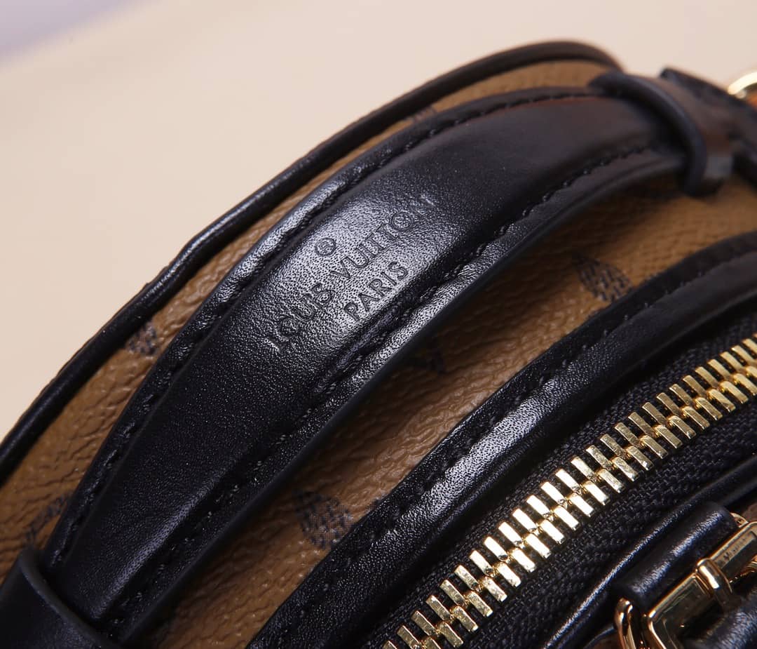 L0vis Vvtt0n Monogram Reverse Mini Boite Chapeau Replica Shoulder Bag Brown M68276