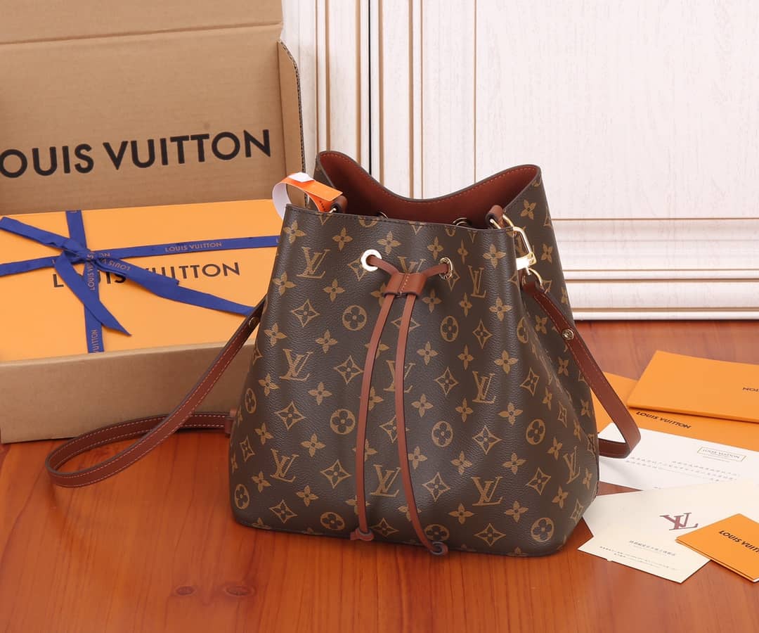 L0vis Vvtt0n Neo Noe MM Monogram Replica Bag M44887