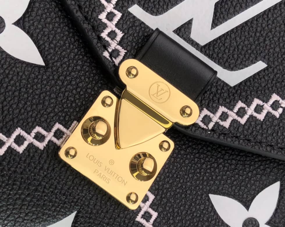 L0vis Vvtt0n Embroidered Pochette Metis M46028 Replica Shoulder Bag