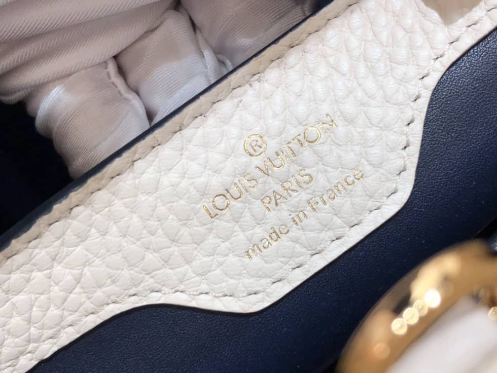 L0vis Vvtt0n Capucines BB Black M59597 Replica Shoulder Bag