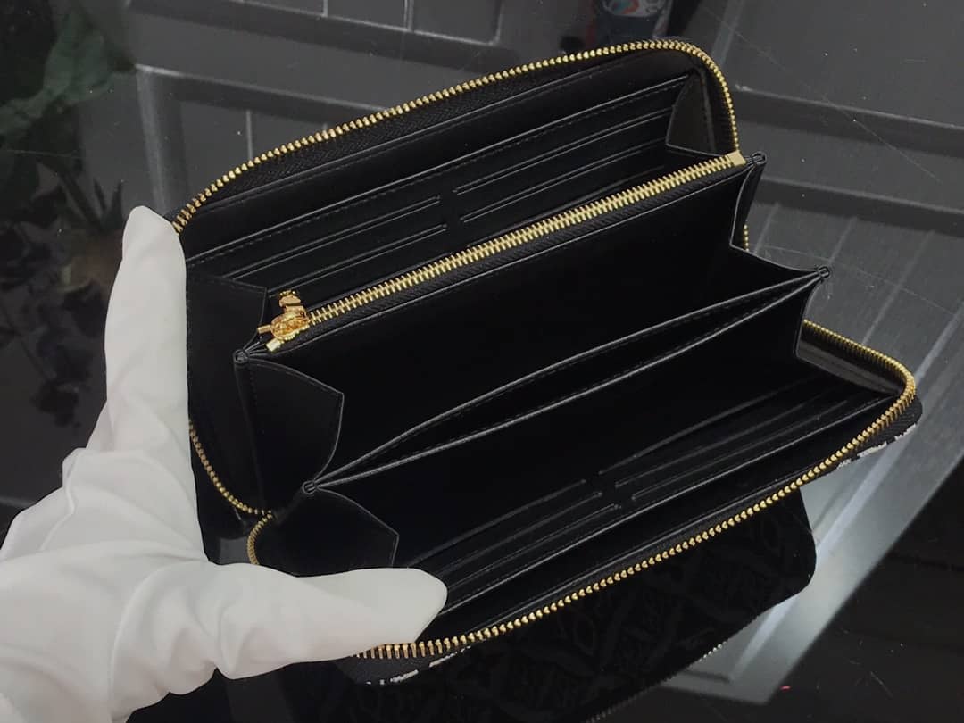 L0vis Vvtt0n Replica Since 1854 Zippy Wallet M69994