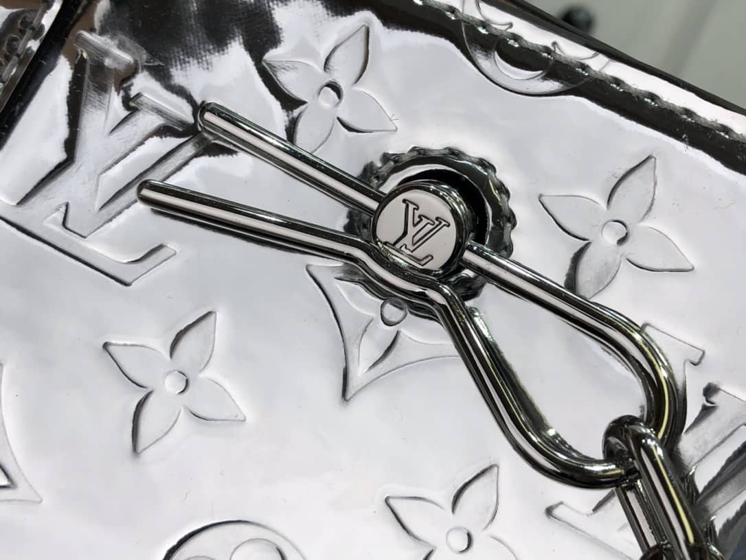 L0vis Vvtt0n Sac Plat Monogram Mirror Coated Canvas Replica Bag