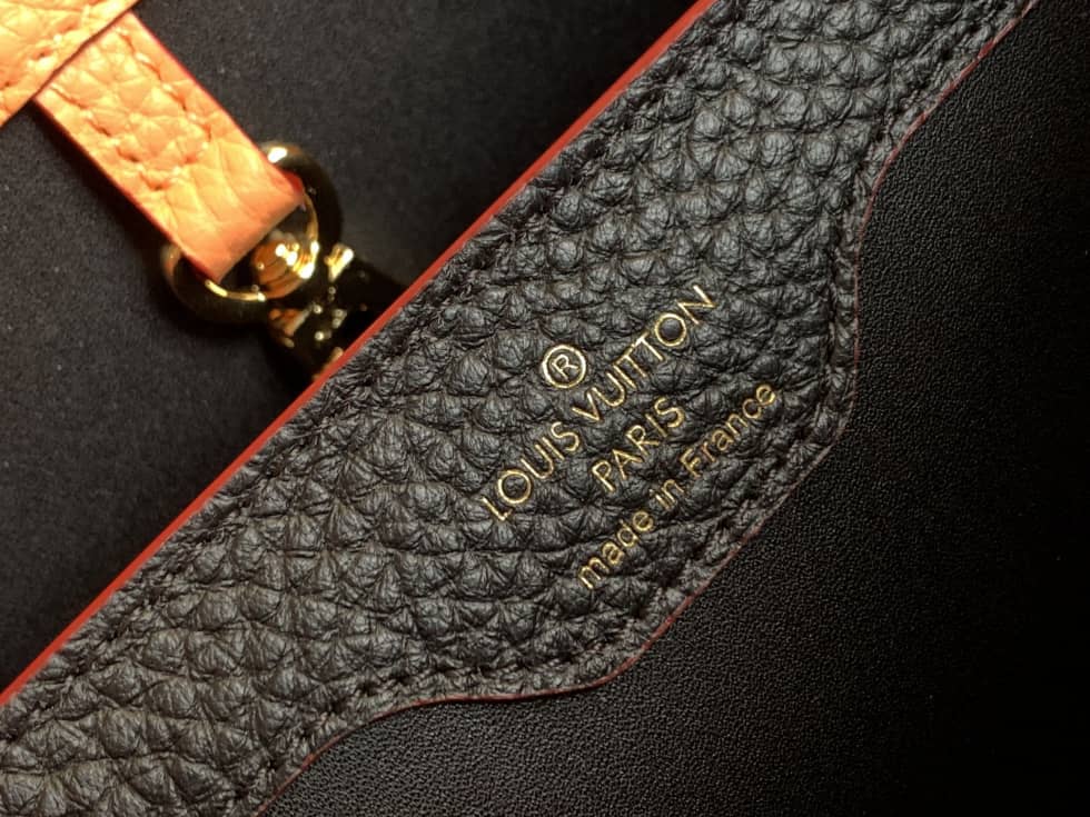 L0vis Vvtt0n Capucines BB Black M58608 Replica Crossbody Bag