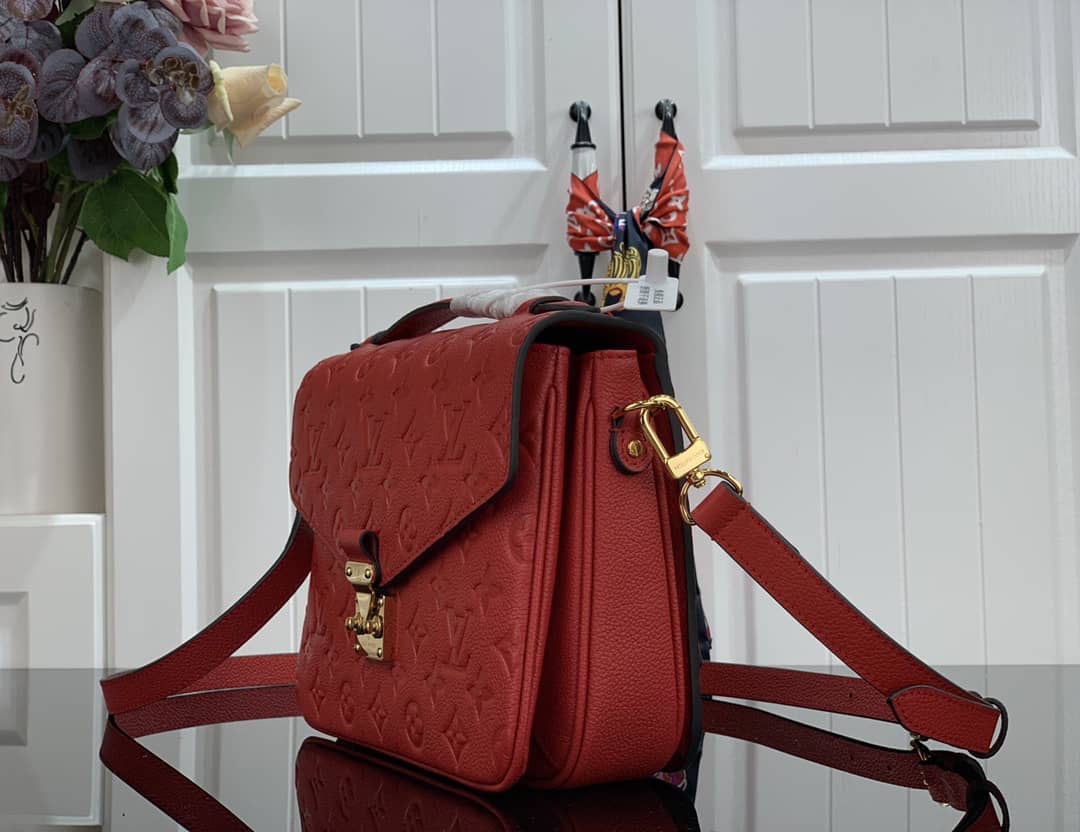 L0vis Vvtt0n Pochette Metis Marine Leather Red M44071 Replica Shoulder Bag