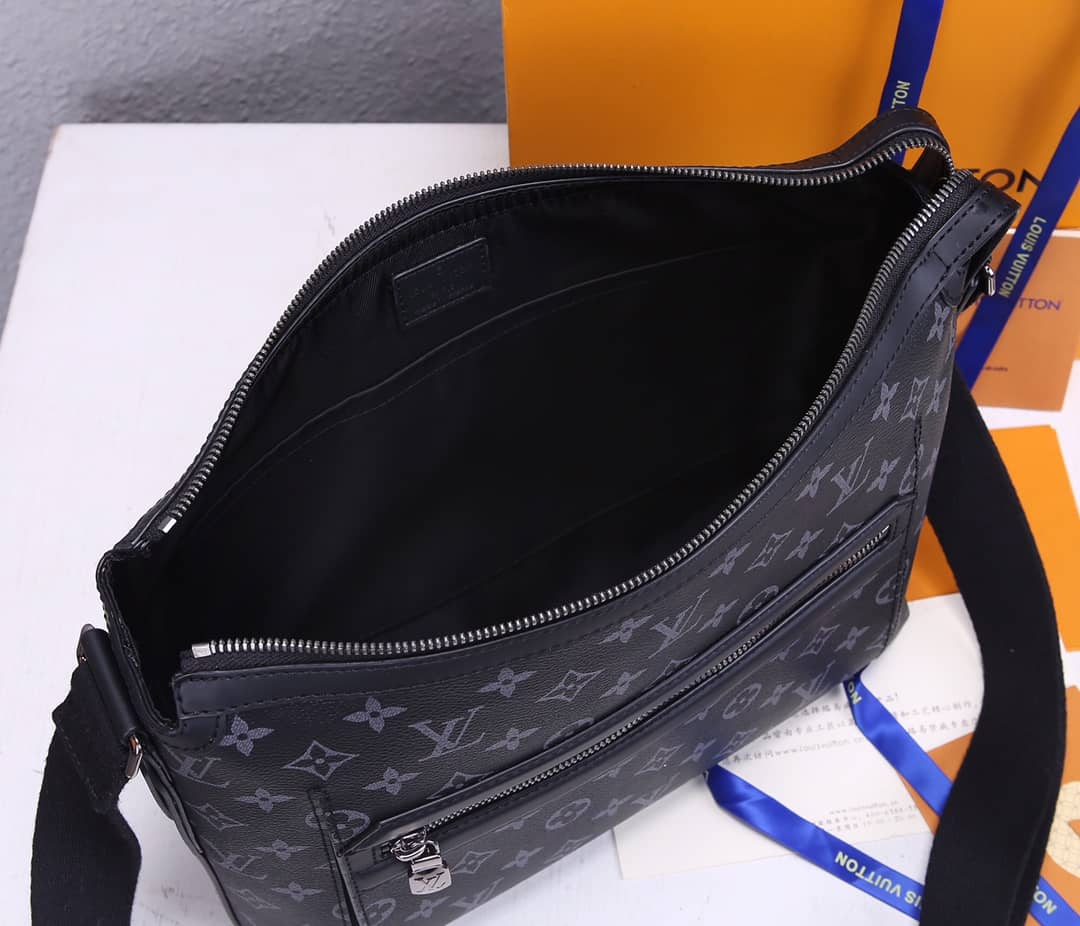 L0vis Vvtt0n Odyssey PM Messenger Bag Replica Black M44223