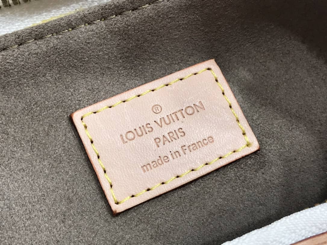 L0vis Vvtt0n Monogram Multi Color Greta Shoulder Bag Replica Black M40196