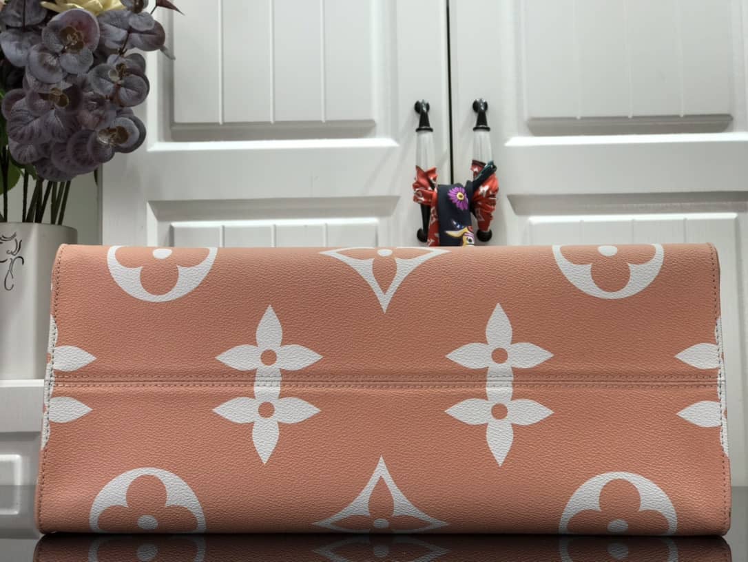 L0vis Vvtt0n OnTheGo Gm By The Pool Tote Replica M57640