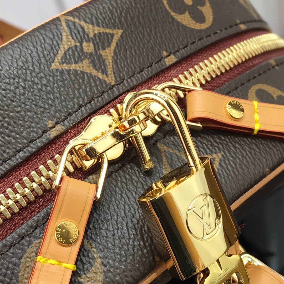 L0vis Vvtt0n Monogram Boite Chapeau Souple Replica Shoulder Bag M52294