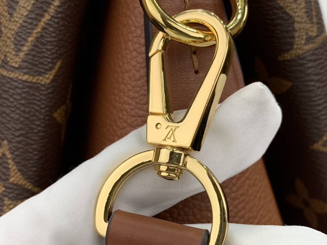 L0vis Vvtt0n Monogram Canvas Soufflot MM Replica Bag M44817