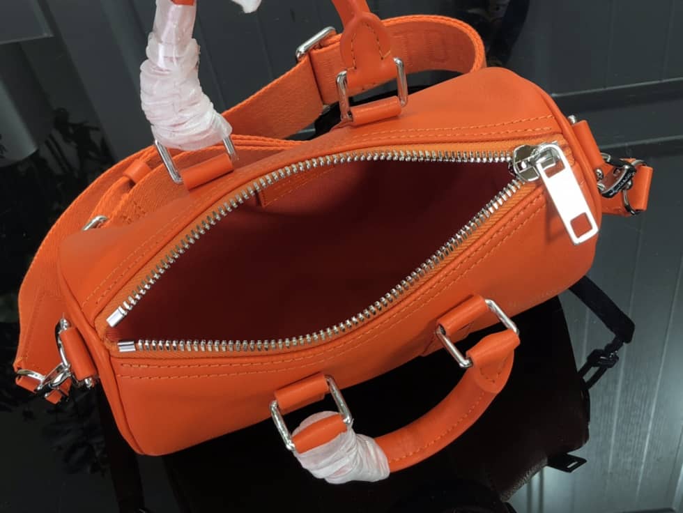 L0vis Vvtt0n Keepall XS Orange M81004 Replica Shoulder Bag