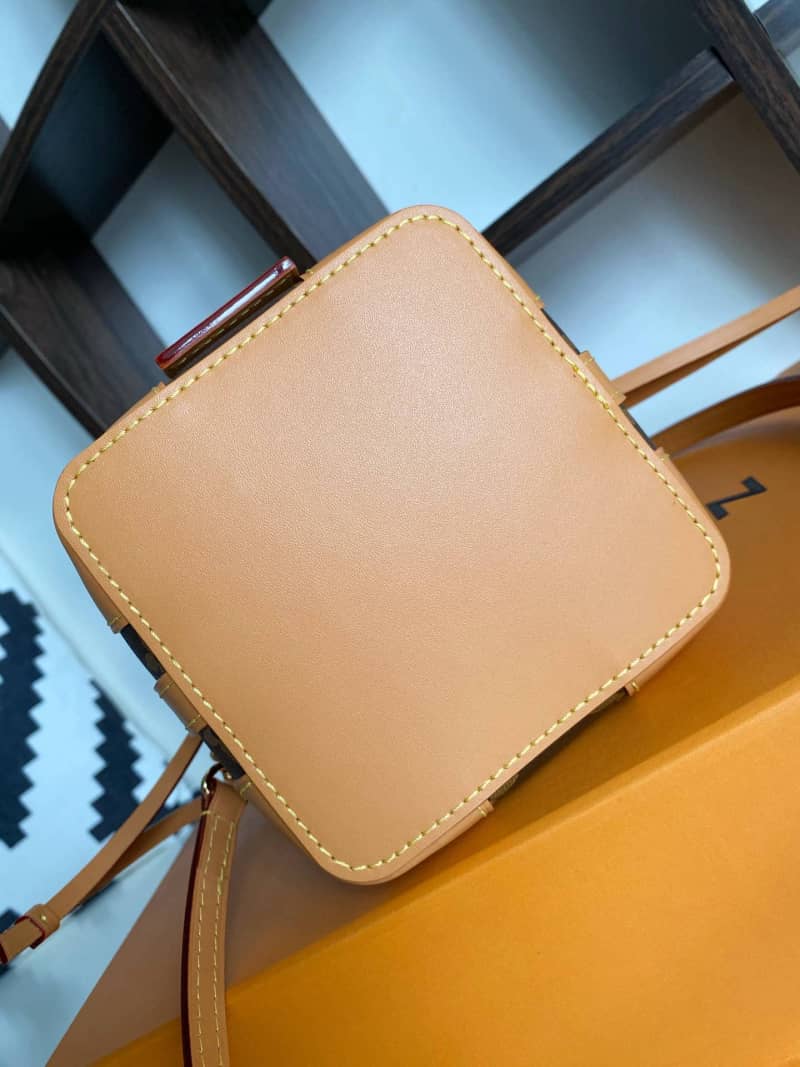 L0vis Vvtt0n Monogram Coated Canvas Replica Crossbody Bag Brown M57099