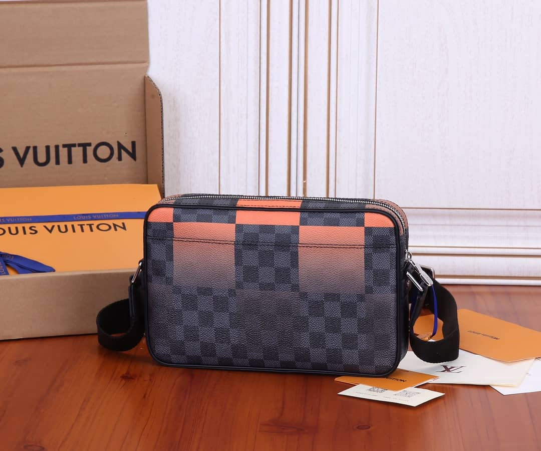 L0vis Vvtt0n Damier Graphite Giant Messenger Bag Replica N40421
