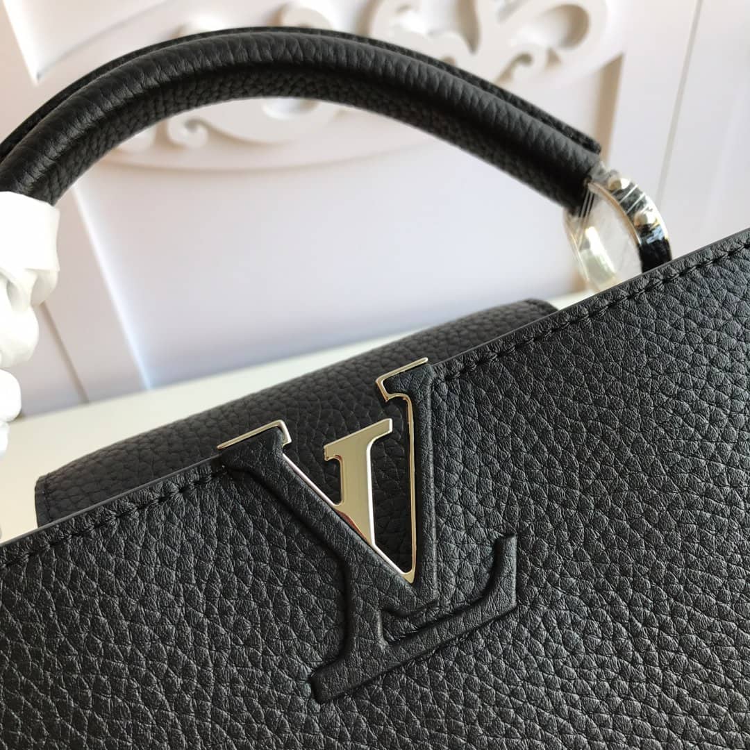 L0vis Vvtt0n Capucines PM Taurillon Leather Tote Replica Black M42242
