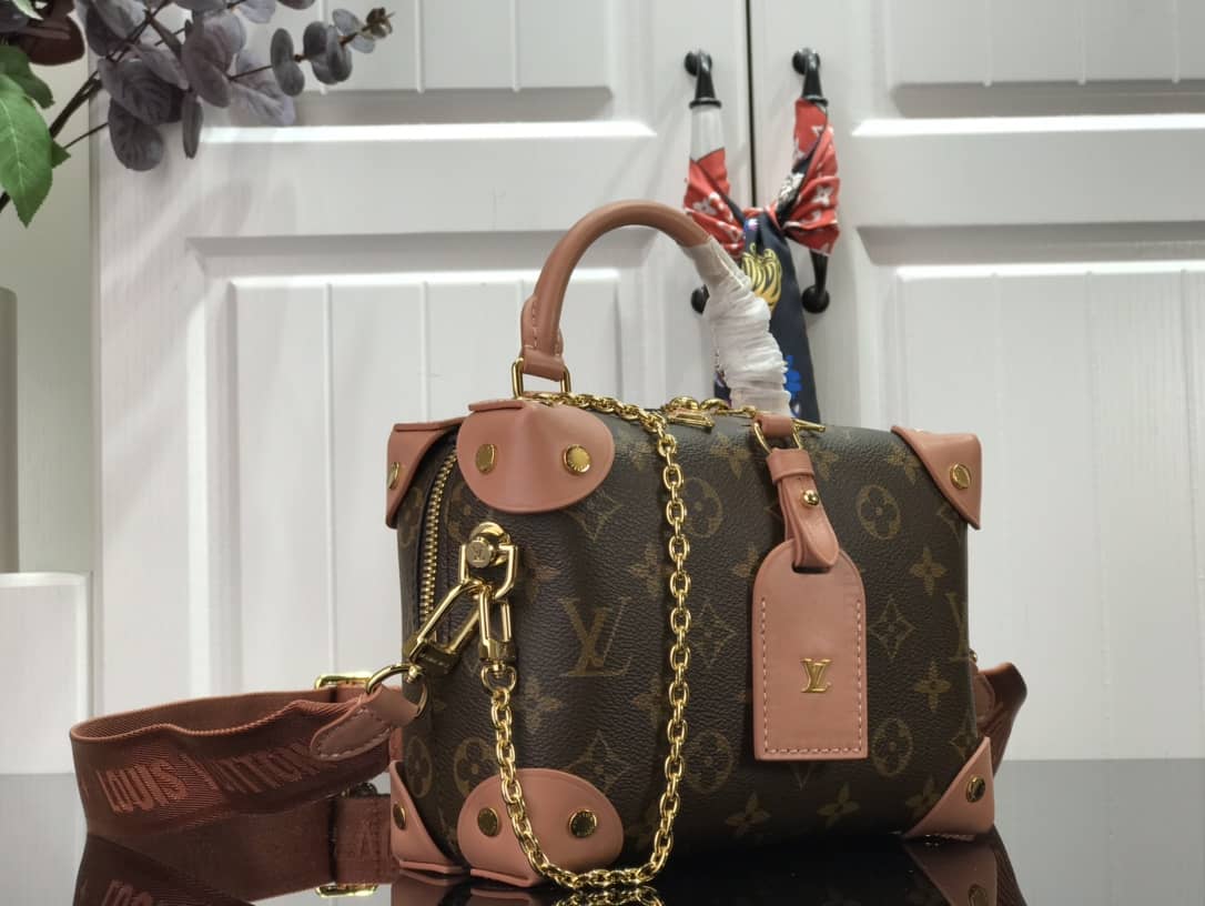 L0vis Vvtt0n Petite Malle Souple Monogram Bag Replica Pink M45571