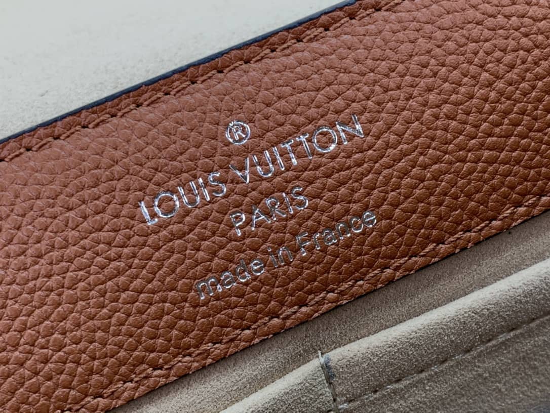 L0vis Vvtt0n Lock Me Ever 2Way Bag Replica M52787