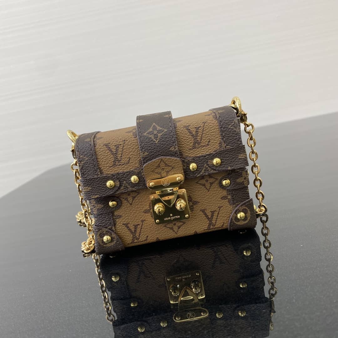 Cheap LV Soft Trunk Chain Crossbody Bag From China