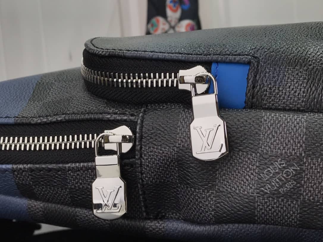 L0vis Vvtt0n Damier Graphite Mens Avenue Replica Sling Bag Black Blue N40403