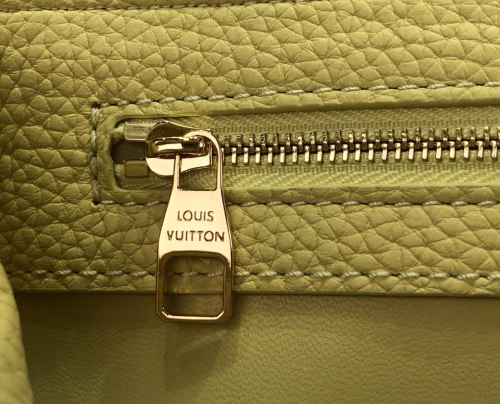 L0vis Vvtt0n Capucines BB Taurillon Leather Bubble Yellow M58694 Replica Shoulder Bag