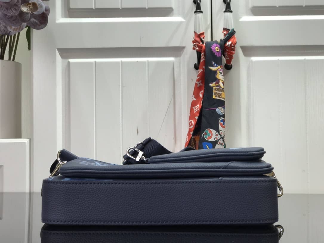 L0vis Vvtt0n Watercolor Monogram Motif Trio Messenger Bag Replica M57840