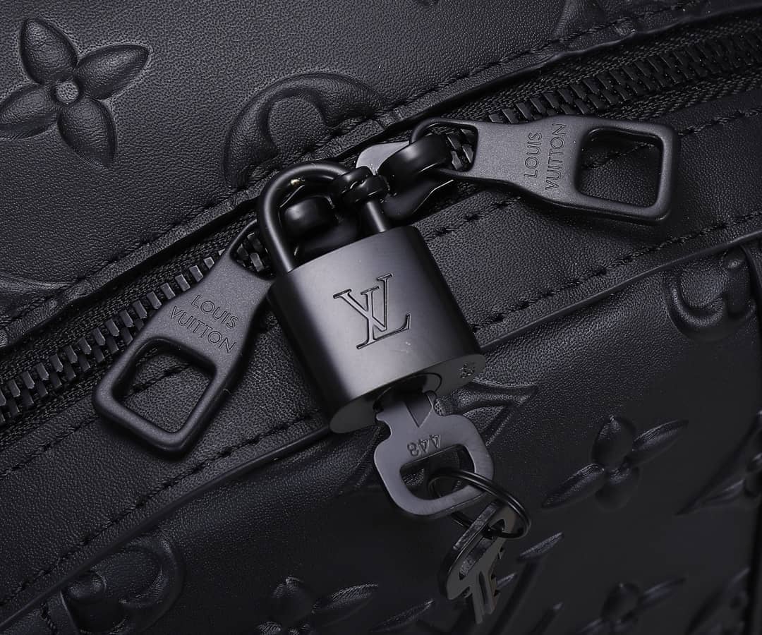 L0vis Vvtt0n Armand M57959 Replica Backpack