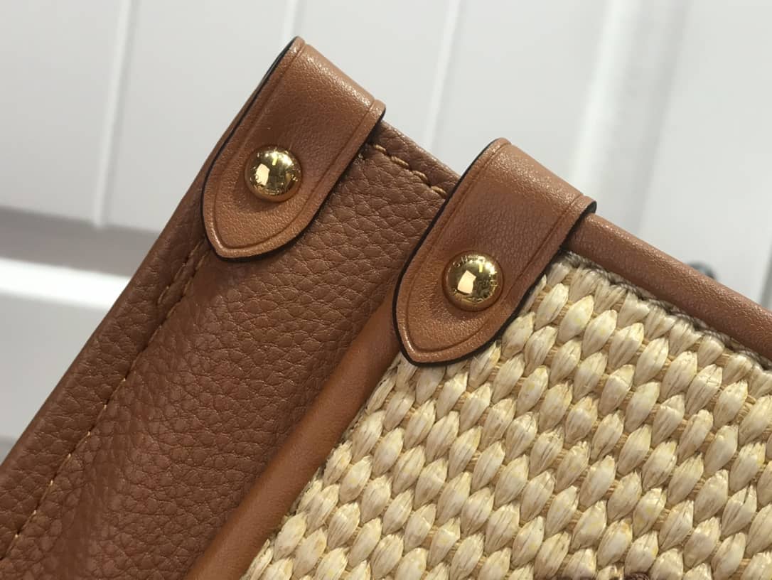 L0vis Vvtt0n OnTheGo GM Monogram Bag Replica M57644