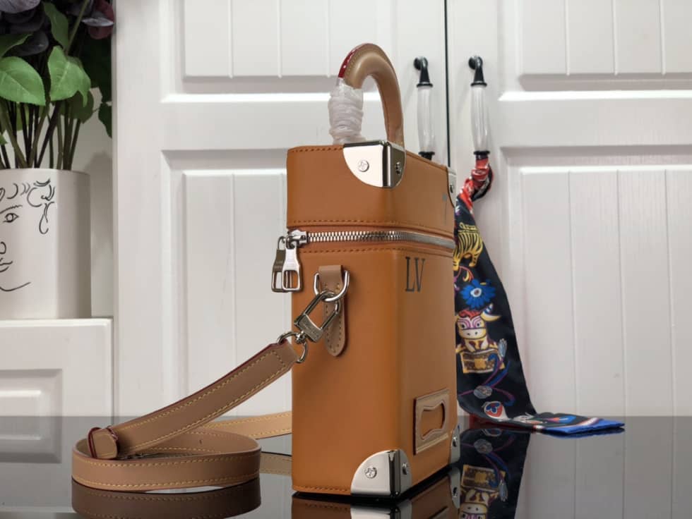 L0vis Vvtt0n Vertical Box Trunk Saffron Yellow M59666 Replica Shoulder Bag