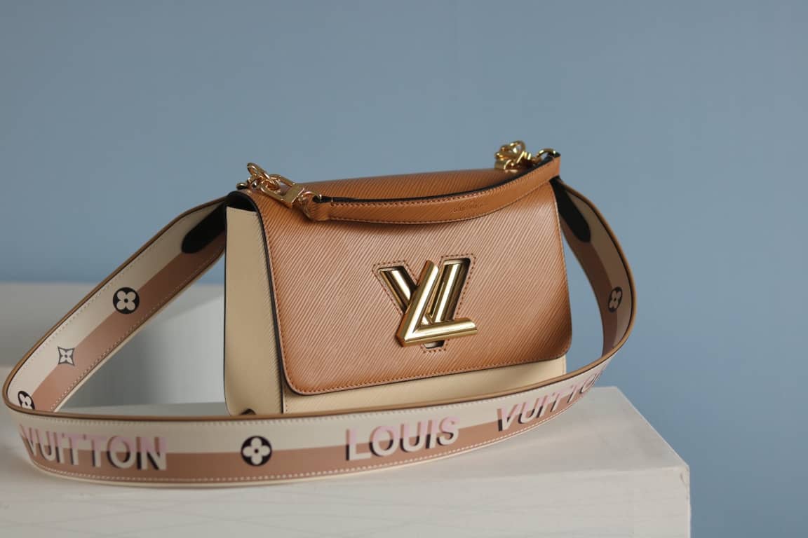 L0vis Vvtt0n Textured Epi Leather Twist Series Bag Brown