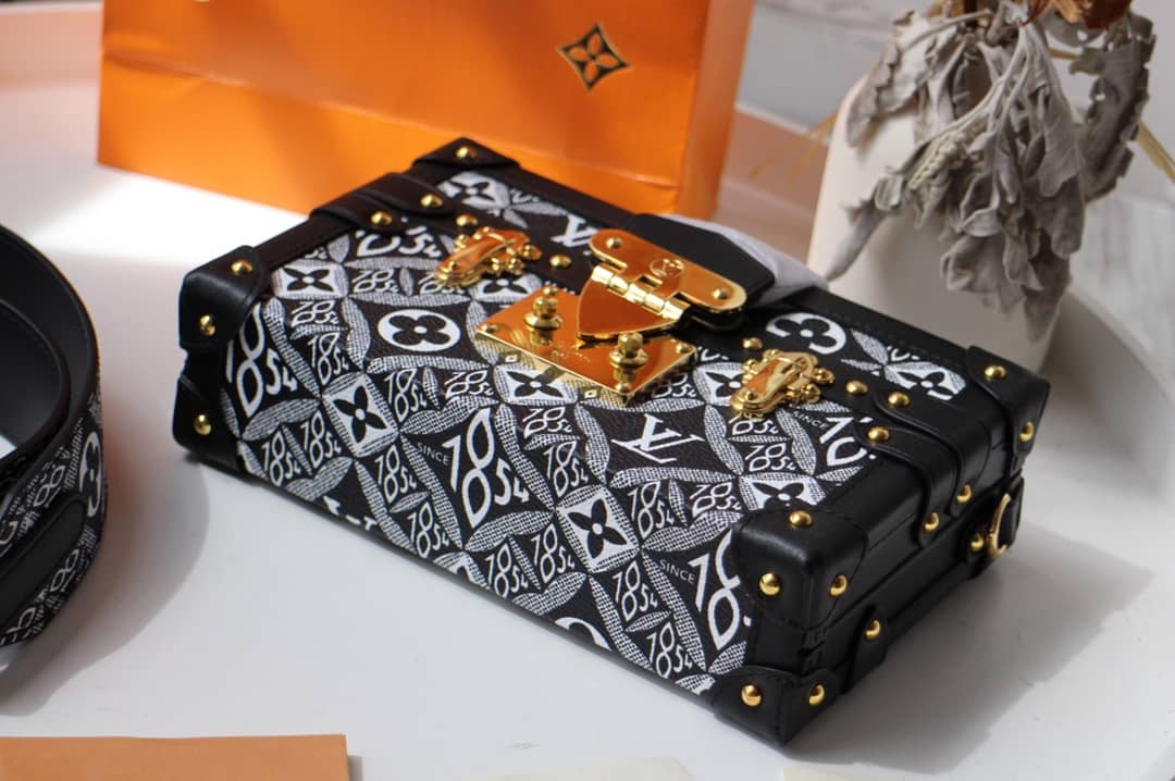 L0vis Vvtt0n Petite Malle Monogram Canvas Replica Bag Black M40273