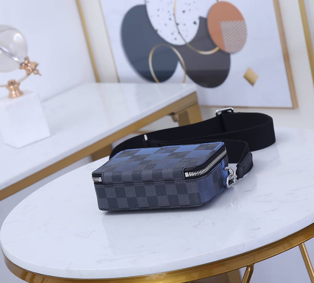 L0vis Vvtt0n Alpha Wearable Wallet Replica N60414